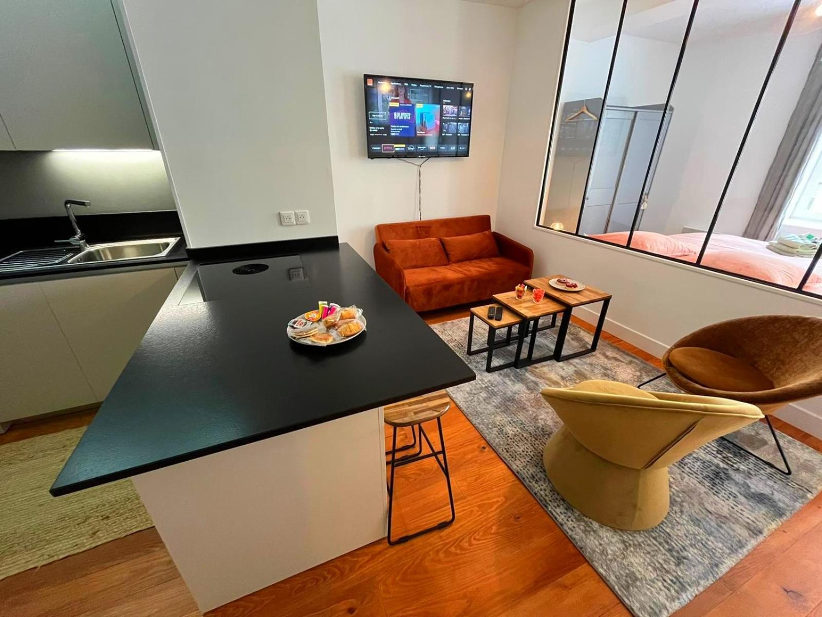 קאין Elegant Studio En Hypercentre Dans Le Quartier Historique Anime Avec Parking Gratuit מראה חיצוני תמונה